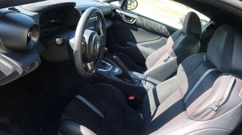 2024 Toyota GR86 Premium