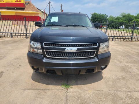 2014 Chevrolet Suburban for sale at JJ Auto Sales LLC in Haltom City TX
