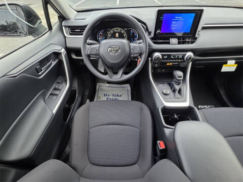 2025 Toyota RAV4 Hybrid LE