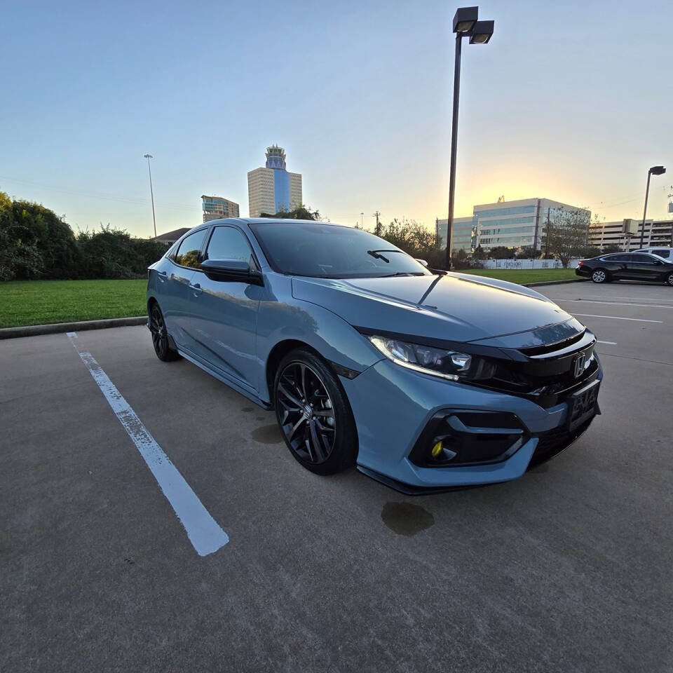 2021 Honda Civic for sale at MOTOR VILLAGE LLC in Houston, TX