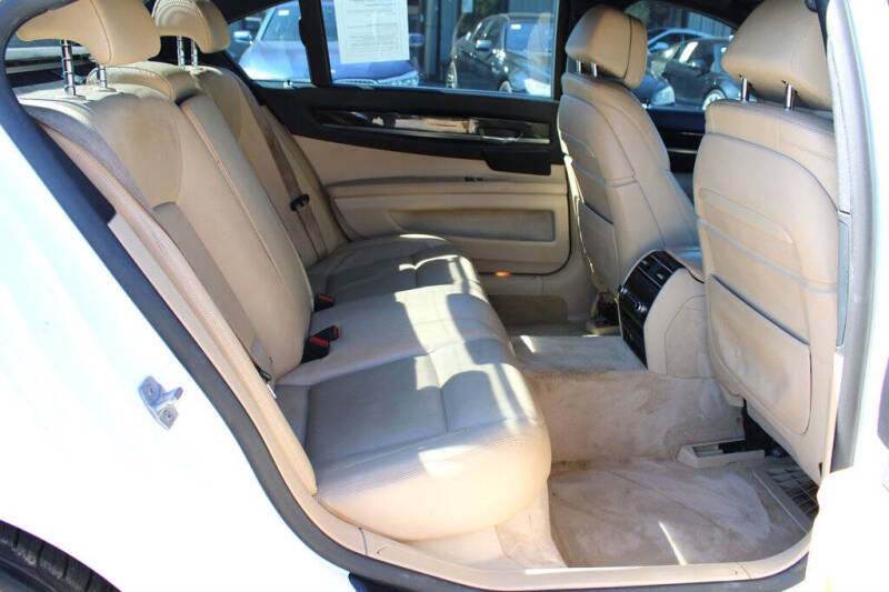 2013 BMW 7 Series 740Li