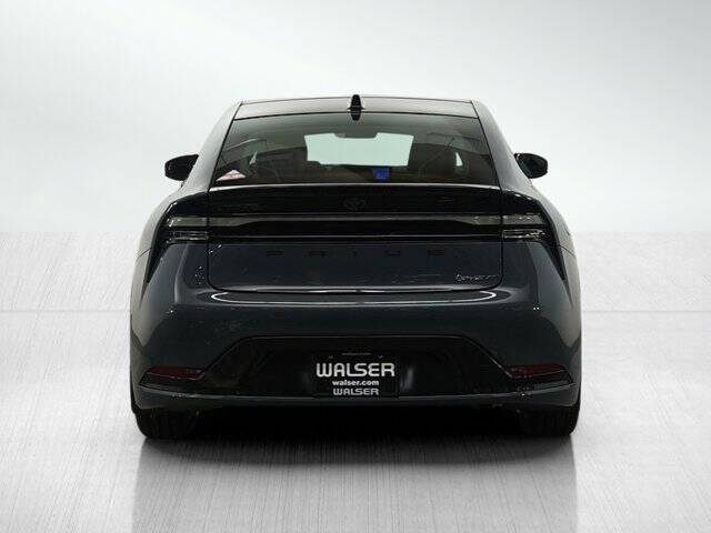 2025 Toyota Prius Plug-in Hybrid