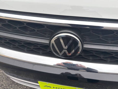 2022 Volkswagen Taos SE 4Motion