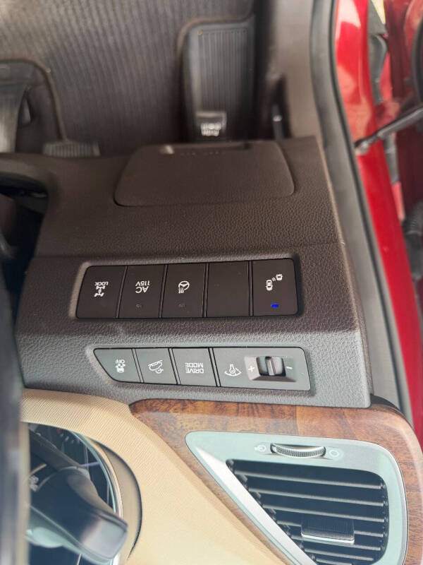 2017 Hyundai Santa Fe Limited Ultimate