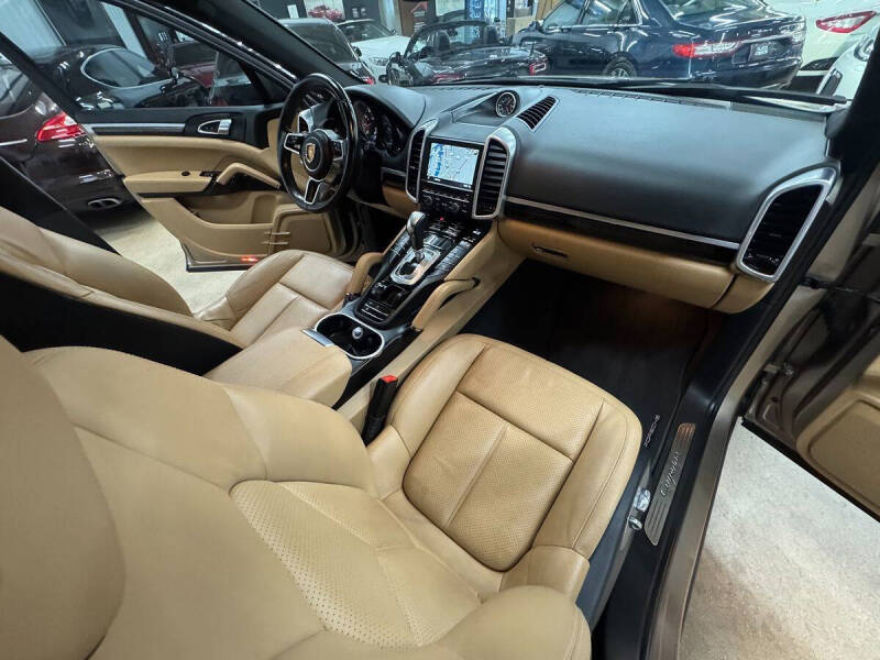 2016 Porsche Cayenne