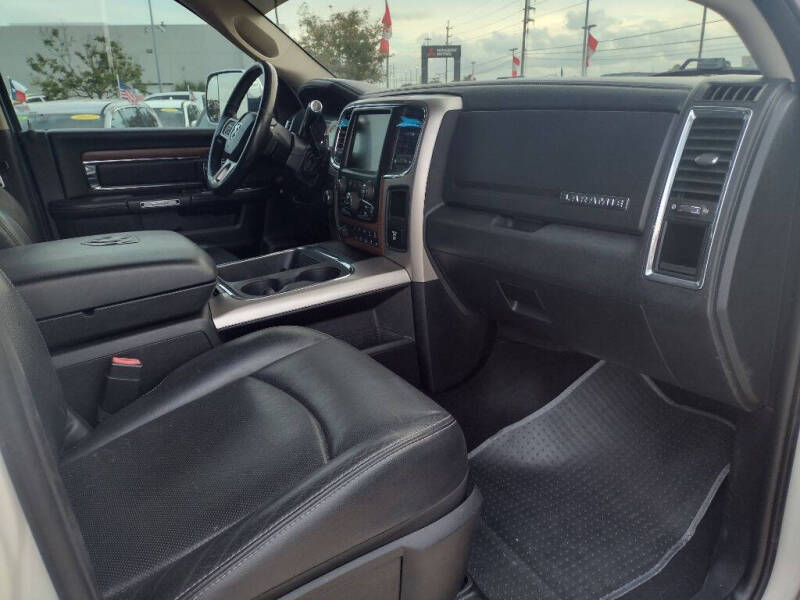 2016 RAM 2500 Laramie