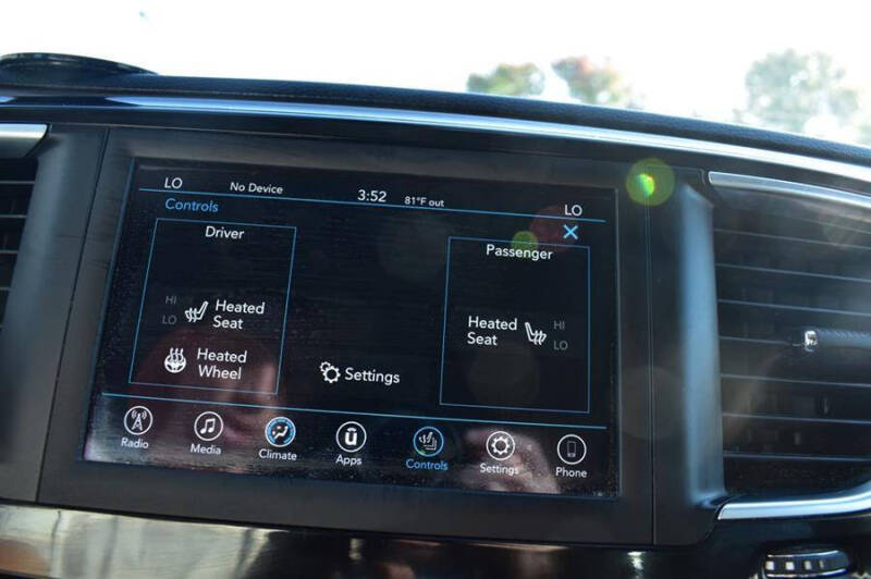 2019 Chrysler Pacifica Touring L