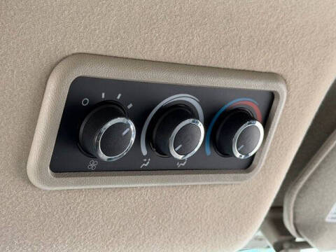 2025 Chevrolet Express LT 3500