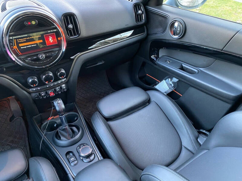 2019 MINI Countryman S photo 11