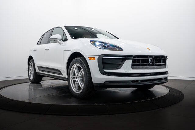 2026 Porsche Macan