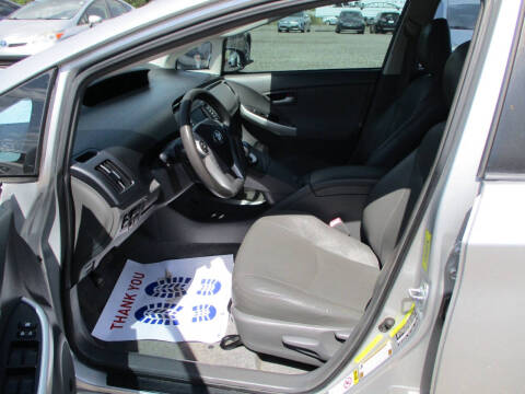 2010 Toyota Prius III