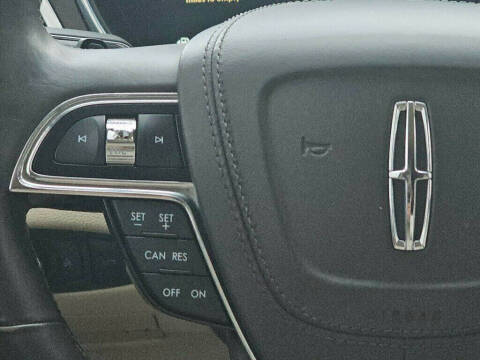 2018 Lincoln Continental Select