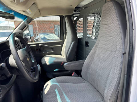 2017 Chevrolet Express 2500