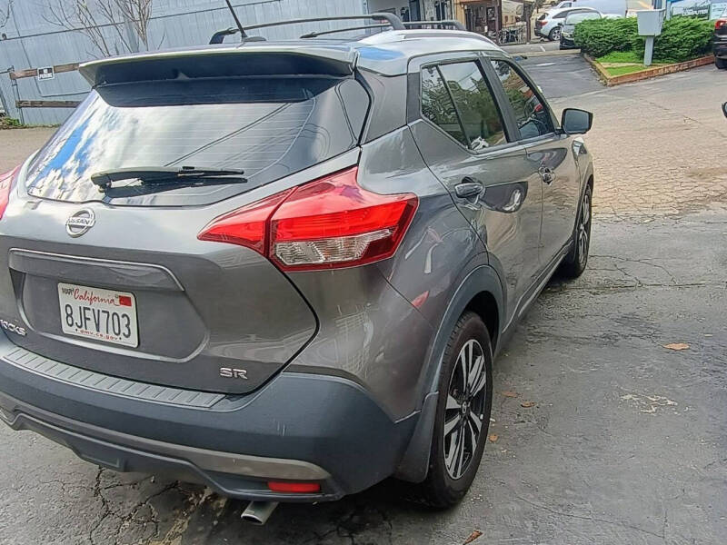 2018 Nissan Kicks SR