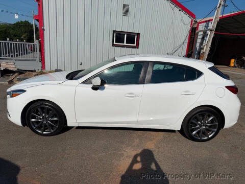 2018 Mazda MAZDA3 Touring