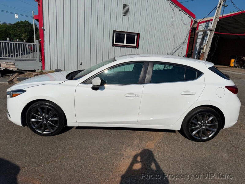 2018 Mazda MAZDA3 Touring