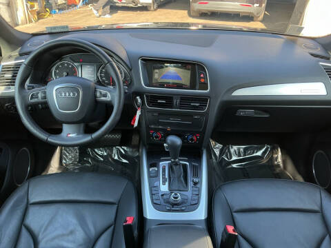 2011 Audi Q5 3.2 quattro Premium Plus