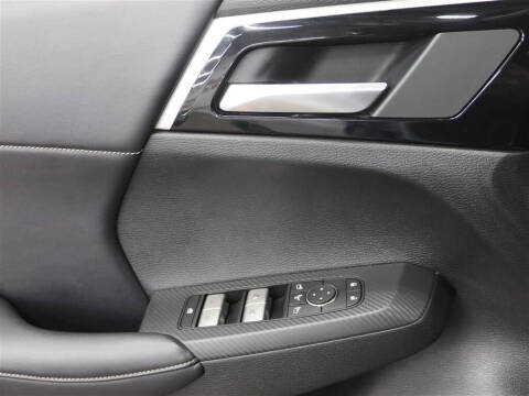 2024 Mitsubishi Outlander PHEV SE