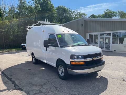 2014 Chevrolet Express Cutaway for sale at Auto Towne in Abington MA