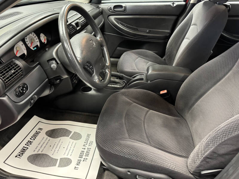 2004 Dodge Stratus ES photo 10