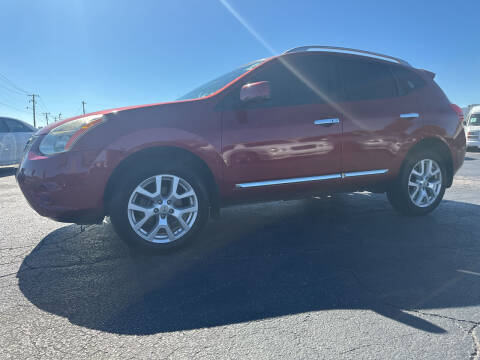 2013 Nissan Rogue for sale at AJOULY AUTO SALES in Moore OK