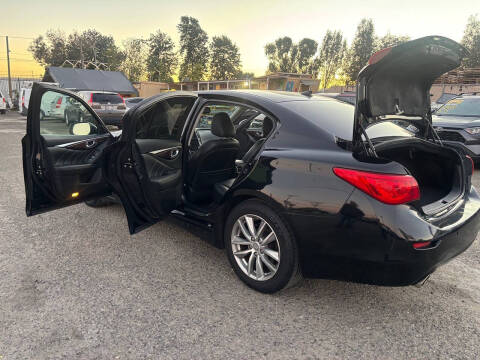 2014 Infiniti Q50 Premium