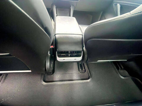 2019 Tesla Model 3 Mid Range