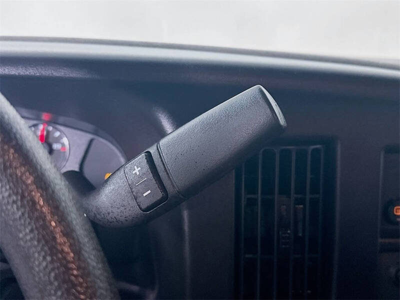 2024 Chevrolet Express 2500