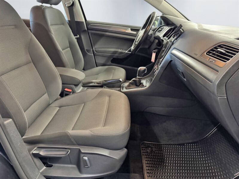 2018 Volkswagen Golf