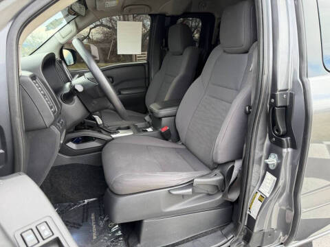 2022 Nissan Frontier S