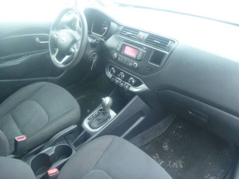 2014 Kia Rio 5-Door LX