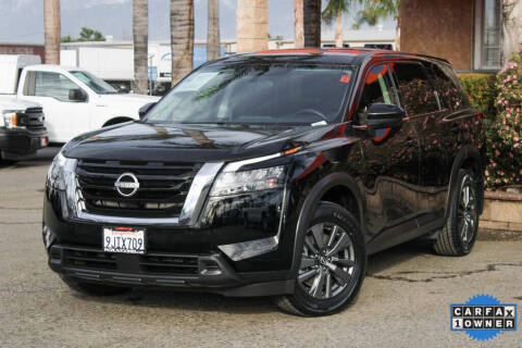 2024 Nissan Pathfinder S