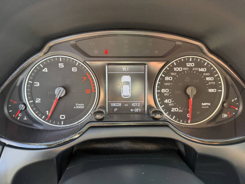 2011 Audi Q5 2.0T quattro Premium Plus