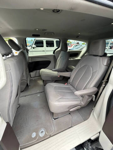 2017 Chrysler Pacifica Touring