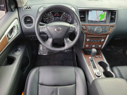 2020 Nissan Pathfinder Platinum