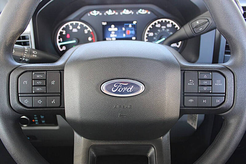 2025 Ford F-350 Super Duty XL