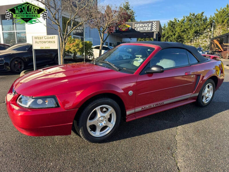 2004 Ford Mustang Deluxe