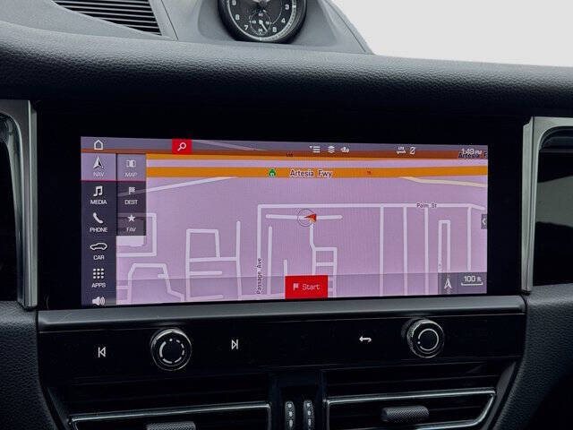 2023 Porsche Macan