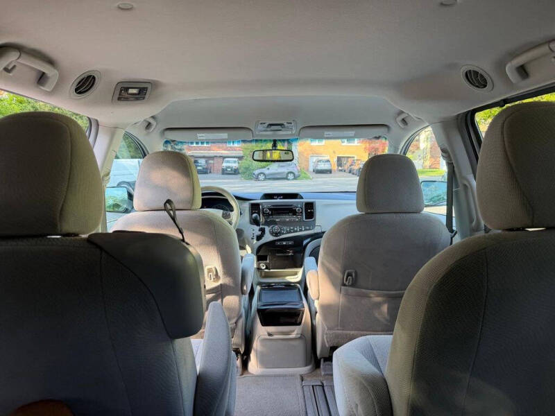 2013 Toyota Sienna