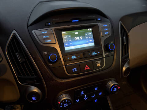 2015 Hyundai Tucson SE