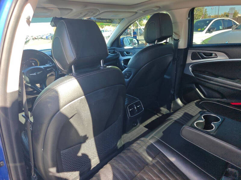 2022 Genesis G70