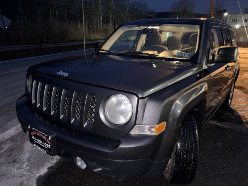 2014 Jeep Patriot Latitude's photo