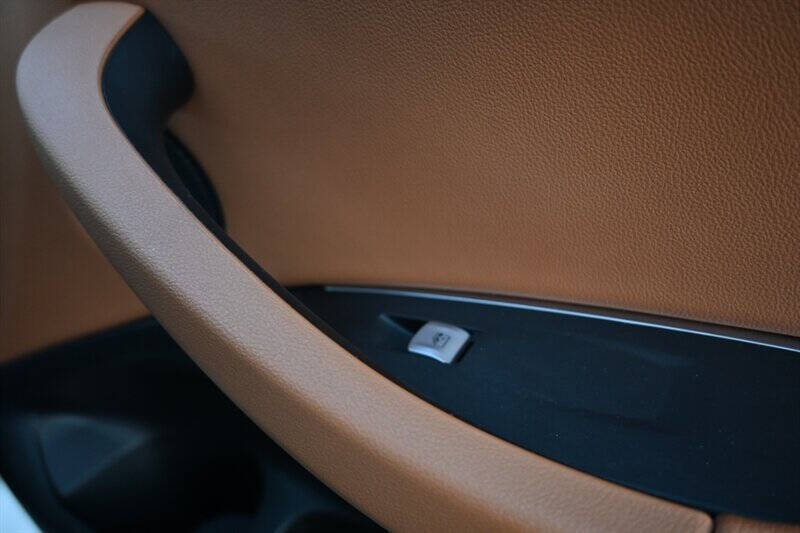 2023 BMW X4 xDrive30i