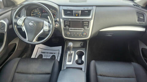 2016 Nissan Altima 2.5 SR