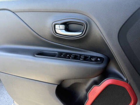 2022 Jeep Renegade Trailhawk