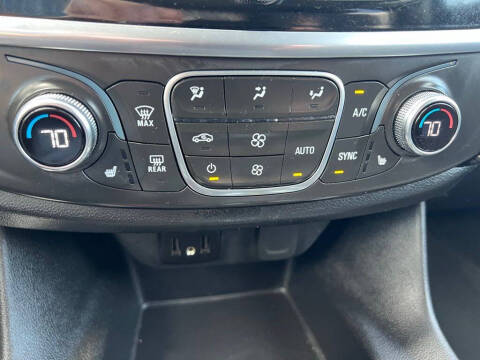 2020 Chevrolet Traverse LT Cloth