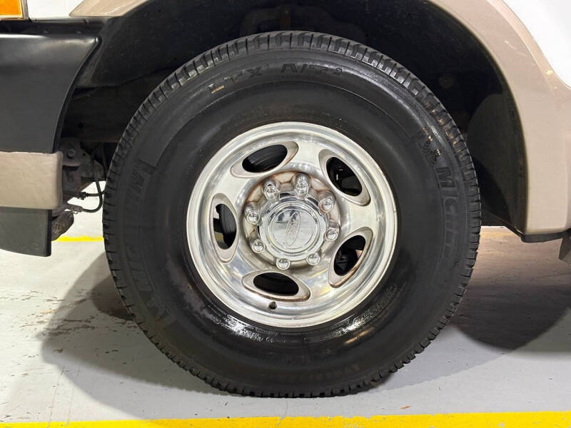 2004 Ford Excursion Eddie Bauer