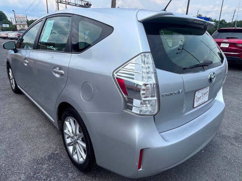 2013 Toyota Prius v Five