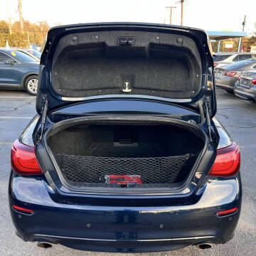 2018 Infiniti Q70 3.7 Luxe