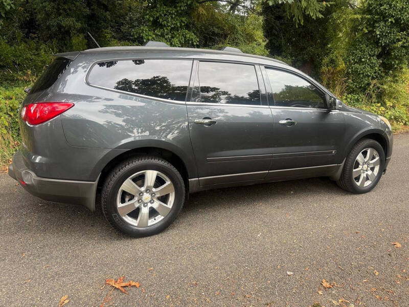 2010 Chevrolet Traverse LT